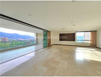Apartamento de 3 alcobas en arriendo en San Lucas, Medellín, 330 m² · foto 8 de 13
