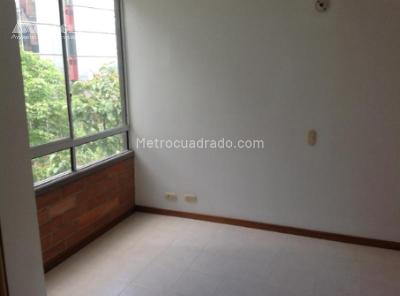 Apartamento de 3 alcobas en arriendo en Las Lomas, Medellín, 60 m² · foto 12 de 17