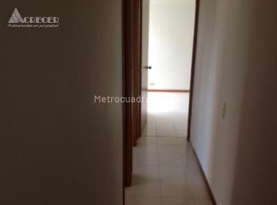Apartamento de 3 alcobas en arriendo en Las Lomas, Medellín, 60 m² · foto 4 de 17
