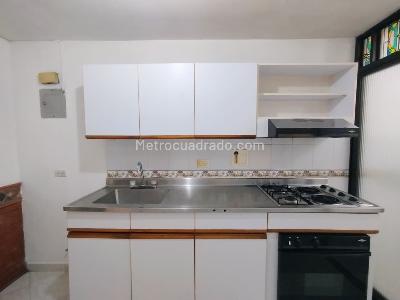 Apartamento de 2 alcobas en arriendo en Fatima, Medellín, 65 m² · foto 4 de 13
