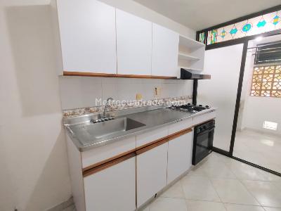 Apartamento de 2 alcobas en arriendo en Fatima, Medellín, 65 m² · foto 5 de 13