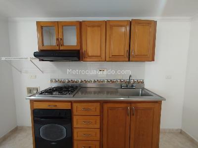 Apartamento de 3 alcobas en arriendo en Malibu, Medellín, 74 m² · foto 3 de 15