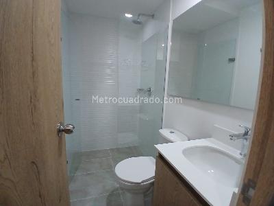 Apartamento de 2 alcobas en arriendo en San German, Medellín, 71 m² · foto 10 de 12