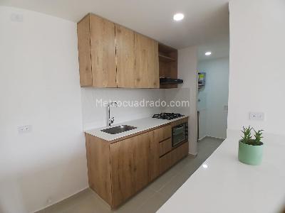 Apartamento de 2 alcobas en arriendo en San German, Medellín, 71 m² · foto 2 de 12