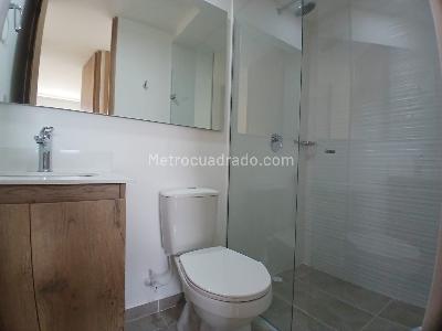 Apartamento de 2 alcobas en arriendo en San German, Medellín, 71 m² · foto 5 de 12