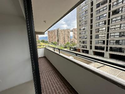 Apartamento de 3 alcobas en venta en Calasanz Parte Alta, Medellín, 58 m² · foto 3 de 20