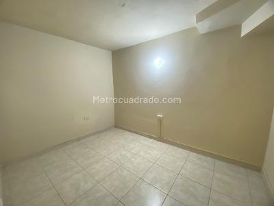 Apartamento de 3 alcobas en arriendo en San Bernardo, Medellín, 60 m² · foto 4 de 11