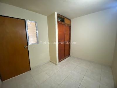 Apartamento de 3 alcobas en arriendo en San Bernardo, Medellín, 60 m² · foto 7 de 11