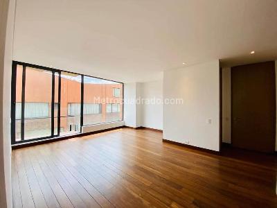 Apartamento de 3 alcobas en arriendo en Chico Norte, Bogotá, 128 m² · foto 2 de 12