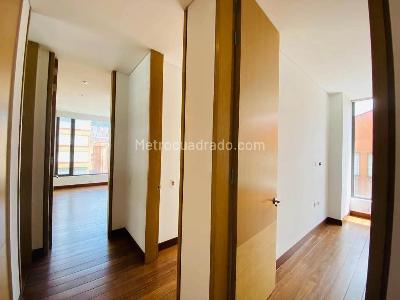 Apartamento de 3 alcobas en arriendo en Chico Norte, Bogotá, 128 m² · foto 6 de 12