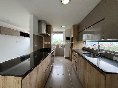 Apartamento de 3 alcobas en venta en Envigado, Envigado, 98 m² · foto 10 de 20