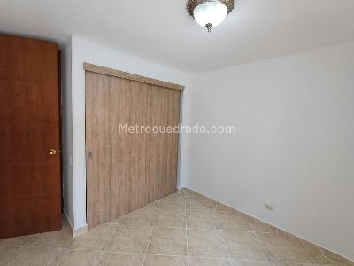 Apartamento de 3 alcobas en arriendo en Cumbres, Envigado, 75 m² · foto 10 de 18