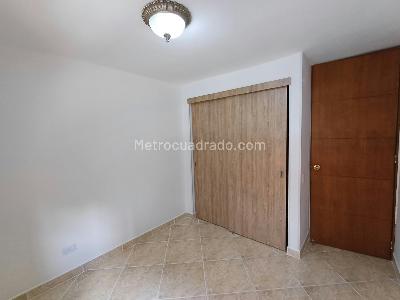 Apartamento de 3 alcobas en arriendo en Cumbres, Envigado, 75 m² · foto 11 de 18