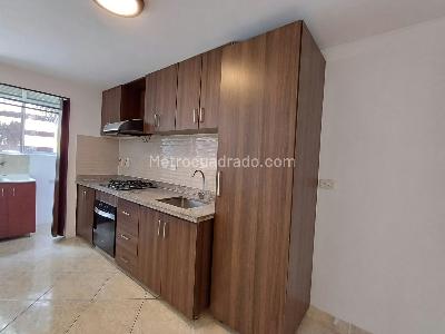 Apartamento de 3 alcobas en arriendo en Cumbres, Envigado, 75 m² · foto 3 de 18