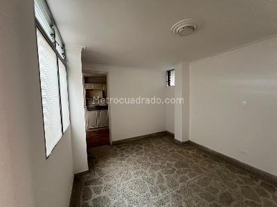 Apartamento de 3 alcobas en arriendo en Las Acacias, Medellín, 126 m² · foto 5 de 16