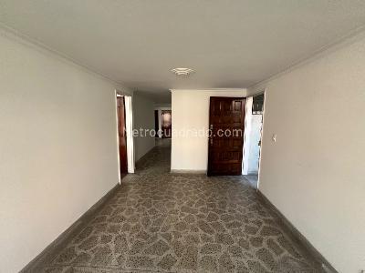 Apartamento de 3 alcobas en arriendo en Las Acacias, Medellín, 126 m² · foto 6 de 16