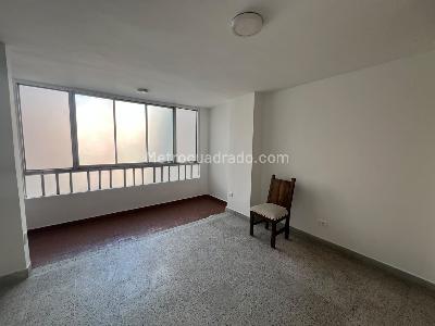Apartamento de 3 alcobas en arriendo en Las Acacias, Medellín, 126 m² · foto 10 de 16