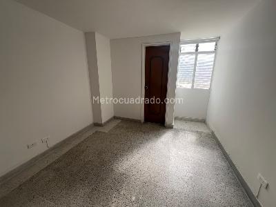 Apartamento de 3 alcobas en arriendo en Las Acacias, Medellín, 126 m² · foto 12 de 16