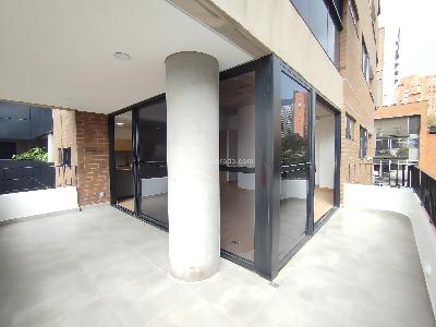 Apartamento de 2 alcobas en arriendo en Lalinde, Medellín, 110 m² · foto 6 de 20