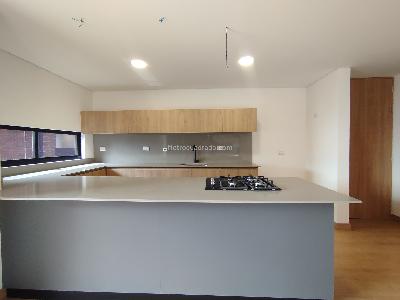 Apartamento de 2 alcobas en arriendo en Lalinde, Medellín, 110 m² · foto 8 de 20