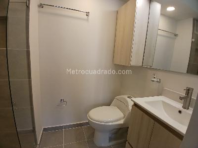 Apartamento de 2 alcobas en arriendo en Calasanz Parte Alta, Medellín, 55 m² · foto 11 de 12