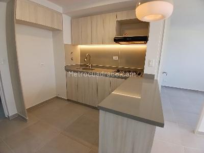 Apartamento de 2 alcobas en arriendo en Calasanz Parte Alta, Medellín, 55 m² · foto 2 de 12