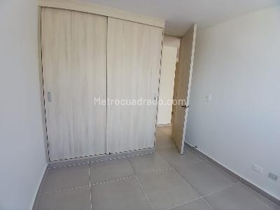 Apartamento de 2 alcobas en arriendo en Calasanz Parte Alta, Medellín, 55 m² · foto 8 de 12
