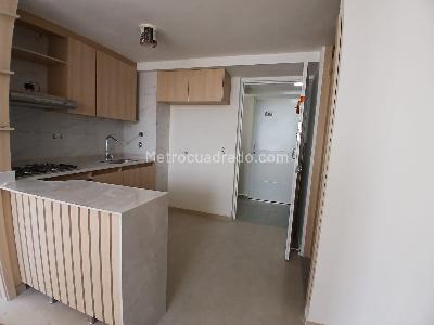 Apartamento de 2 alcobas en arriendo en Calasanz Parte Alta, Medellín, 55 m² · foto 2 de 11