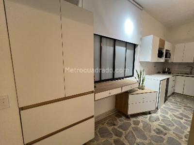Apartamento de 1 alcoba en arriendo en Unicentro, Medellín, 32 m² · foto 3 de 11