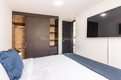 Apartamento de 2 alcobas en arriendo en Loma De Los Parras, Medellín, 55 m² · foto 11 de 14