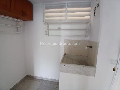 Apartamento de 3 alcobas en arriendo en La Almeria, Medellín, 65 m² · foto 14 de 15