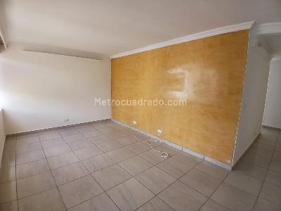 Apartamento de 3 alcobas en arriendo en La Almeria, Medellín, 65 m² · foto 4 de 15