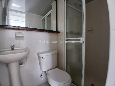 Apartamento de 3 alcobas en arriendo en La Almeria, Medellín, 65 m² · foto 5 de 15