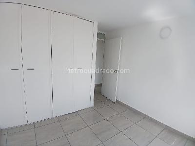 Apartamento de 3 alcobas en arriendo en La Almeria, Medellín, 65 m² · foto 7 de 15