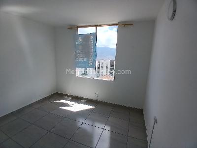 Apartamento de 3 alcobas en arriendo en La Almeria, Medellín, 65 m² · foto 8 de 15