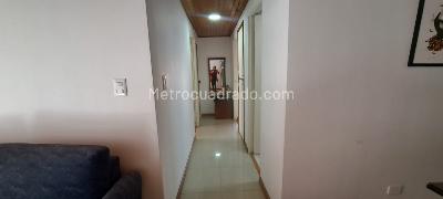 Apartamento de 3 alcobas en venta en Cedritos, Bogotá, 75 m² · foto 5 de 13