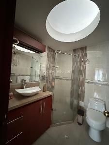 Casa de 4 alcobas en venta en El Pinar, Bogotá, 240 m² · foto 6 de 13