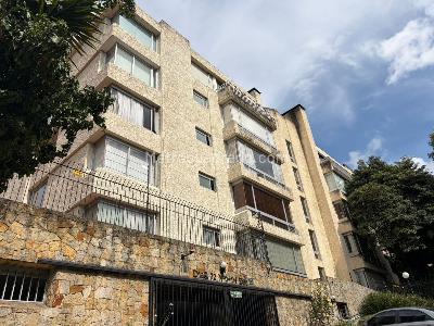 Apartamento de 3 alcobas en venta en Bellavista Rosales, Bogotá, 179 m² · foto 2 de 14