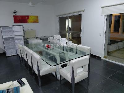 Casa de 5 alcobas en venta en Cn Lagos Del Penon, Girardot, 508 m² · foto 13 de 20