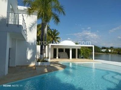 Casa de 5 alcobas en venta en Cn Lagos Del Penon, Girardot, 508 m² · foto 3 de 20