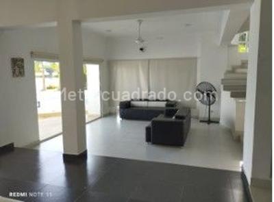 Casa de 5 alcobas en venta en Cn Lagos Del Penon, Girardot, 508 m² · foto 7 de 20