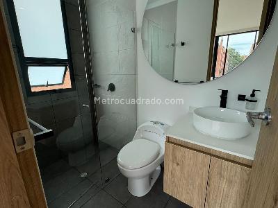 Apartaestudio en venta en Chico Norte, Bogotá, 38 m² · foto 4 de 6