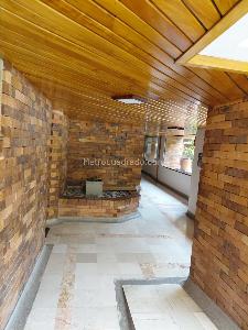 Apartamento de 4 alcobas en venta en Chapinero El Castillo, Bogotá, 308 m² · foto 16 de 19