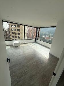 Apartamento de 4 alcobas en venta en Chapinero El Castillo, Bogotá, 308 m² · foto 2 de 19