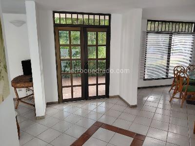 Casa de 5 alcobas en venta en Condominio Campestre El Peñon, Girardot, 900 m² · foto 8 de 20