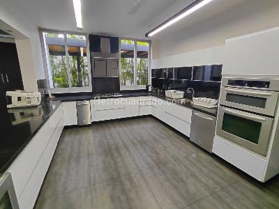Casa de 5 alcobas en venta en Condominio El Peñon, Girardot, 1500 m² · foto 6 de 20