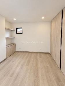 Apartamento de 2 alcobas en venta en Los Rosales Emaus, Bogotá, 55 m² · foto 8 de 11