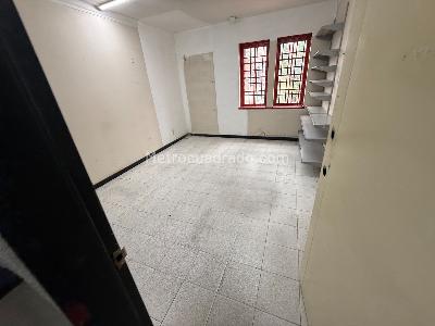 Casa de 5 alcobas en venta en Chapinero Alto Emaus, Bogotá, 876 m² · foto 4 de 19