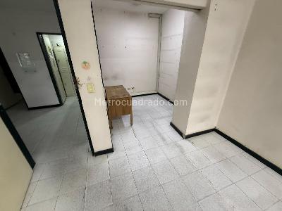 Casa de 5 alcobas en venta en Chapinero Alto Emaus, Bogotá, 876 m² · foto 5 de 19