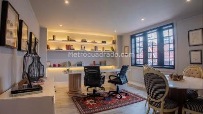Casa de 5 alcobas en venta en Chapinero Alto Emaus, Bogotá, 526 m² · foto 3 de 20